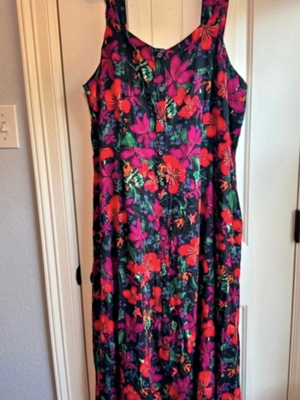 Ava & Viv Floral Maxi Dress in Black & Pink Size 1X